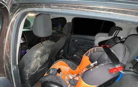 Renault Sandero II рестайлинг, 2020 год, 1 299 000 рублей, 13 фотография