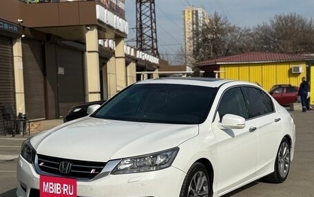 Honda Accord IX рестайлинг, 2013 год, 1 550 000 рублей, 2 фотография