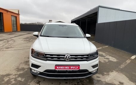 Volkswagen Tiguan II, 2016 год, 2 500 000 рублей, 1 фотография