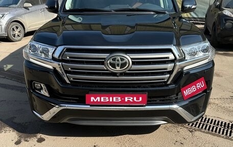 Toyota Land Cruiser 200, 2015 год, 5 500 000 рублей, 10 фотография