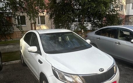 KIA Rio III рестайлинг, 2013 год, 640 000 рублей, 7 фотография