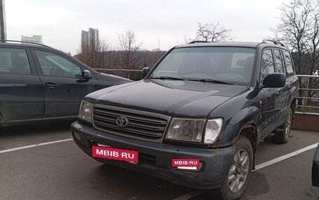 Toyota Land Cruiser 100 рестайлинг 2, 2004 год, 1 100 000 рублей, 2 фотография