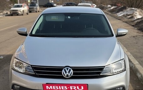 Volkswagen Jetta VI, 2018 год, 1 700 000 рублей, 2 фотография