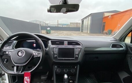 Volkswagen Tiguan II, 2016 год, 2 500 000 рублей, 8 фотография