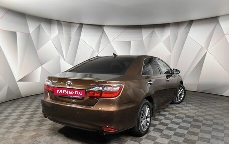 Toyota Camry, 2017 год, 2 593 000 рублей, 2 фотография