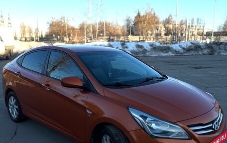 Hyundai Solaris II рестайлинг, 2015 год, 849 000 рублей, 2 фотография