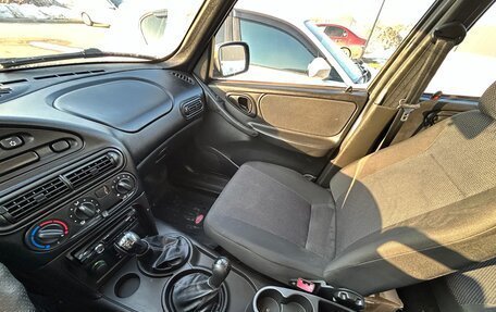 Chevrolet Niva I рестайлинг, 2012 год, 480 000 рублей, 18 фотография