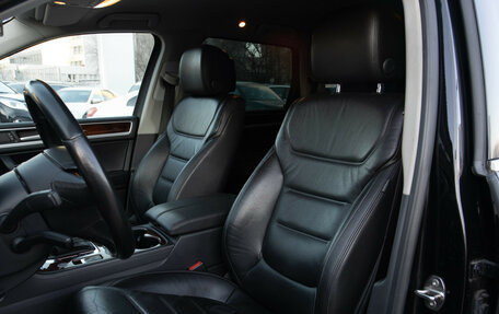 Volkswagen Touareg III, 2013 год, 2 388 000 рублей, 16 фотография