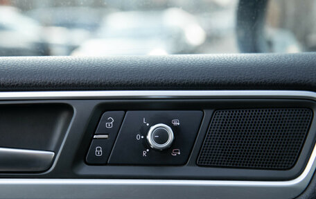 Volkswagen Touareg III, 2013 год, 2 388 000 рублей, 23 фотография