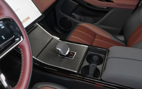 Land Rover Range Rover Evoque II, 2025 год, 6 000 000 рублей, 17 фотография