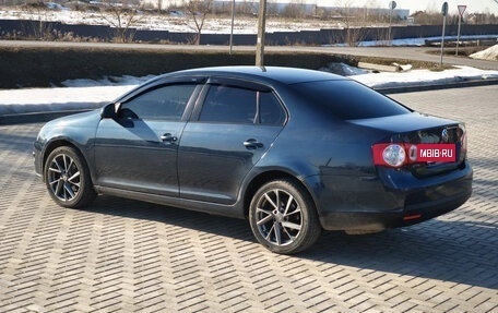 Volkswagen Jetta VI, 2010 год, 670 000 рублей, 3 фотография