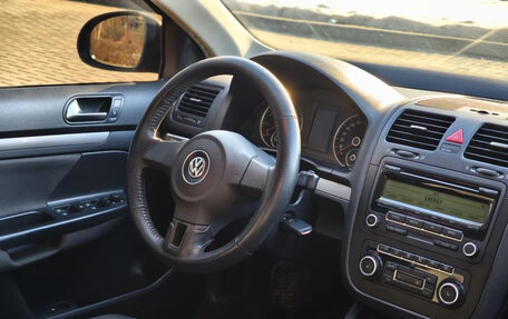 Volkswagen Jetta VI, 2010 год, 670 000 рублей, 19 фотография