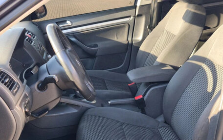 Volkswagen Jetta VI, 2010 год, 670 000 рублей, 13 фотография