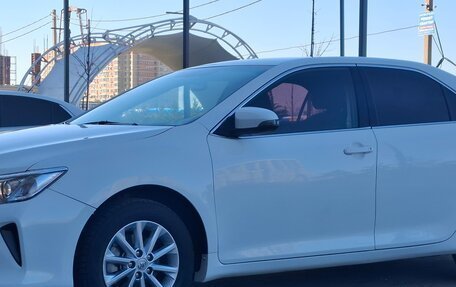 Toyota Camry, 2016 год, 1 600 000 рублей, 10 фотография