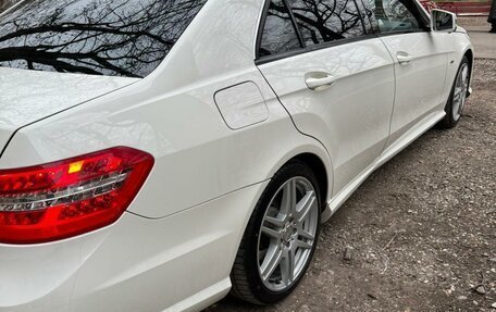 Mercedes-Benz E-Класс, 2011 год, 1 450 000 рублей, 15 фотография