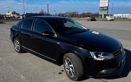 Volkswagen Jetta VI, 2017 год, 1 200 000 рублей, 2 фотография