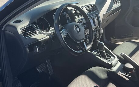 Volkswagen Jetta VI, 2017 год, 1 200 000 рублей, 12 фотография