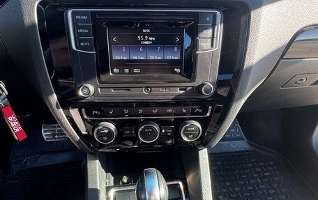 Volkswagen Jetta VI, 2017 год, 1 200 000 рублей, 14 фотография