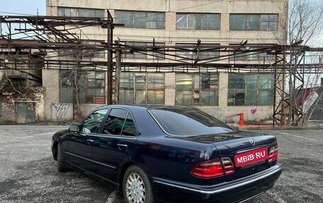 Mercedes-Benz E-Класс, 2001 год, 969 000 рублей, 5 фотография