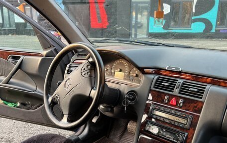 Mercedes-Benz E-Класс, 2001 год, 969 000 рублей, 19 фотография