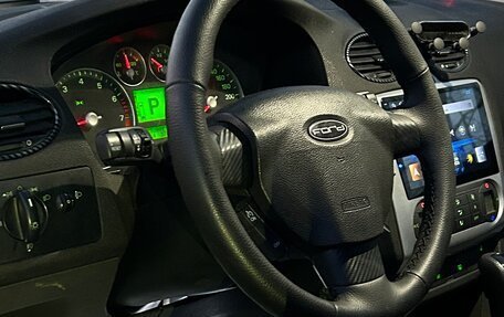 Ford Focus II рестайлинг, 2005 год, 310 000 рублей, 3 фотография