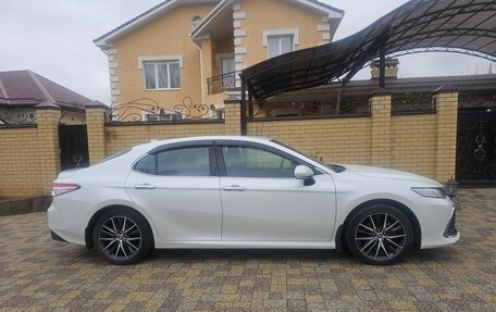 Toyota Camry, 2021 год, 3 950 000 рублей, 3 фотография