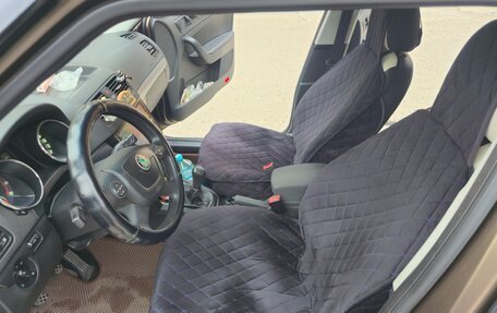 Skoda Yeti I рестайлинг, 2011 год, 850 000 рублей, 15 фотография