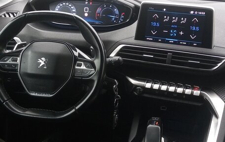 Peugeot 5008 II, 2019 год, 2 020 000 рублей, 10 фотография