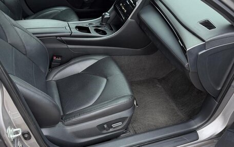 Toyota Avalon, 2022 год, 3 700 000 рублей, 4 фотография