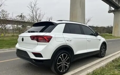 Volkswagen T-Roc I, 2022 год, 1 784 000 рублей, 4 фотография