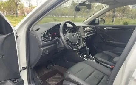 Volkswagen T-Roc I, 2022 год, 1 784 000 рублей, 7 фотография