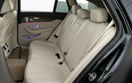 Mercedes-Benz E-Класс, 2019 год, 4 399 050 рублей, 12 фотография