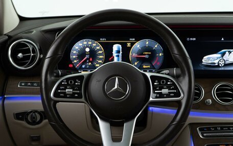 Mercedes-Benz E-Класс, 2019 год, 4 399 050 рублей, 18 фотография