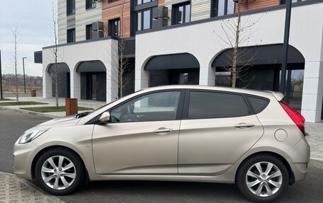 Hyundai Solaris II рестайлинг, 2011 год, 815 000 рублей, 5 фотография