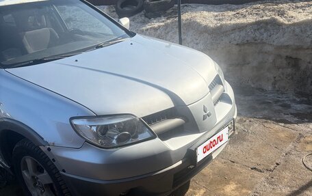 Mitsubishi Outlander III рестайлинг 3, 2004 год, 430 000 рублей, 2 фотография