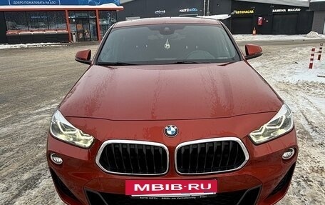 BMW X2, 2018 год, 3 000 000 рублей, 2 фотография