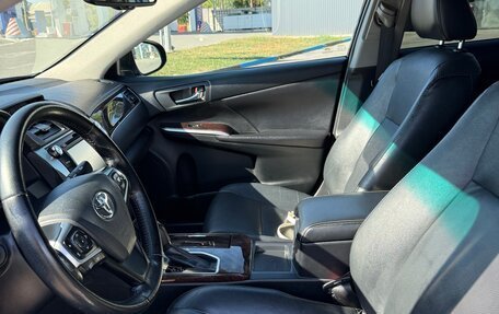 Toyota Camry, 2017 год, 2 300 000 рублей, 8 фотография