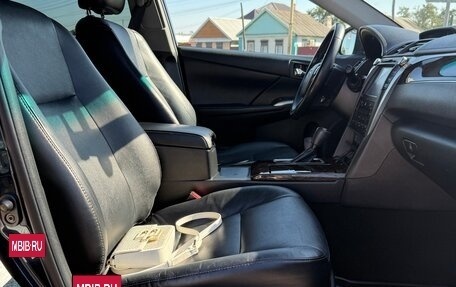 Toyota Camry, 2017 год, 2 300 000 рублей, 10 фотография