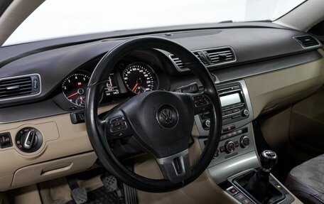 Volkswagen Passat B7, 2012 год, 1 149 000 рублей, 9 фотография