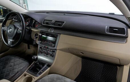 Volkswagen Passat B7, 2012 год, 1 149 000 рублей, 17 фотография