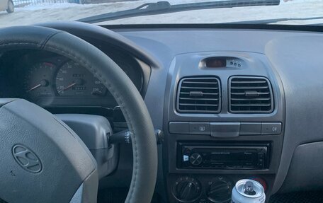 Hyundai Accent II, 2005 год, 250 000 рублей, 9 фотография