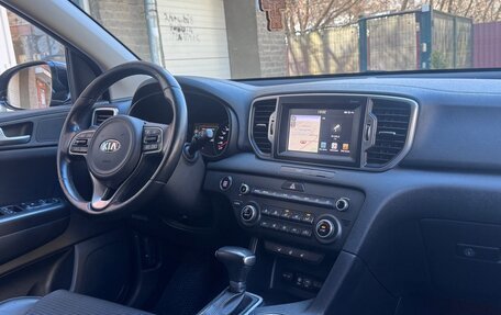 KIA Sportage IV рестайлинг, 2017 год, 2 050 000 рублей, 25 фотография