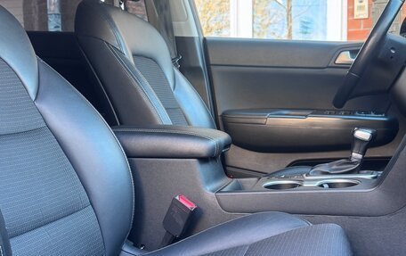 KIA Sportage IV рестайлинг, 2017 год, 2 050 000 рублей, 24 фотография