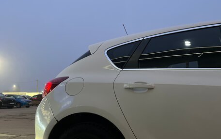 Opel Astra J, 2011 год, 670 000 рублей, 31 фотография