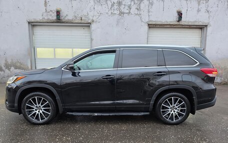 Toyota Highlander III, 2016 год, 2 340 000 рублей, 3 фотография