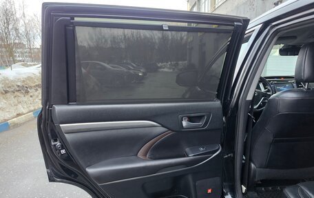 Toyota Highlander III, 2016 год, 2 340 000 рублей, 13 фотография