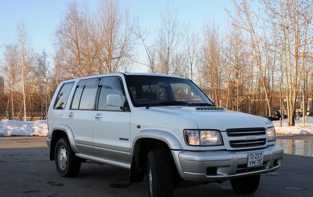 Isuzu Bighorn II, 2001 год, 850 000 рублей, 10 фотография