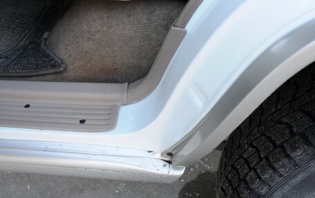 Isuzu Bighorn II, 2001 год, 850 000 рублей, 23 фотография