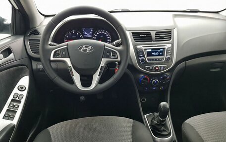 Hyundai Solaris II рестайлинг, 2013 год, 899 000 рублей, 6 фотография