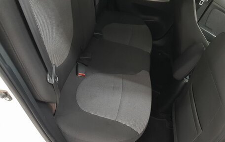 Hyundai Solaris II рестайлинг, 2013 год, 899 000 рублей, 12 фотография